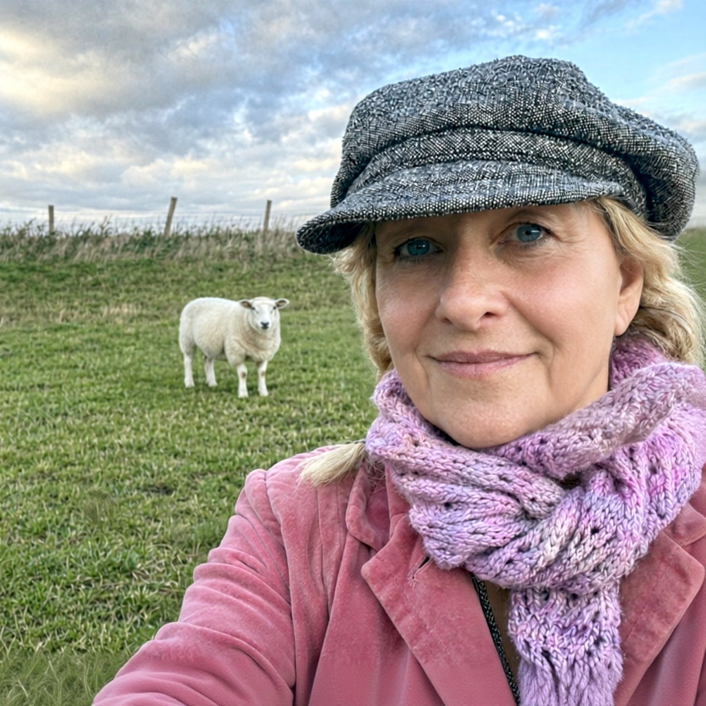 Picture-Perfect Intarsia: No Bobbins, No Stress - Debbie Stoller - Sun. 8/2