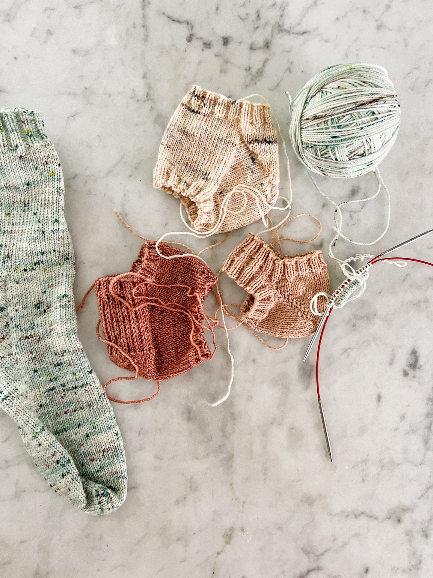 Customizing Socks with Different Heels and Toes - Lauren Rad - Fri. 7/31