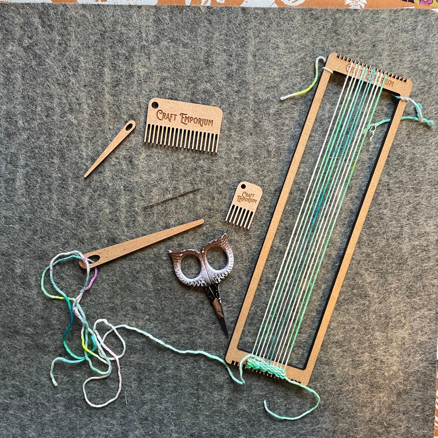 Small-Loom Weaving on a Bookmark Loom - Shannon Squire - Sat. 8/1