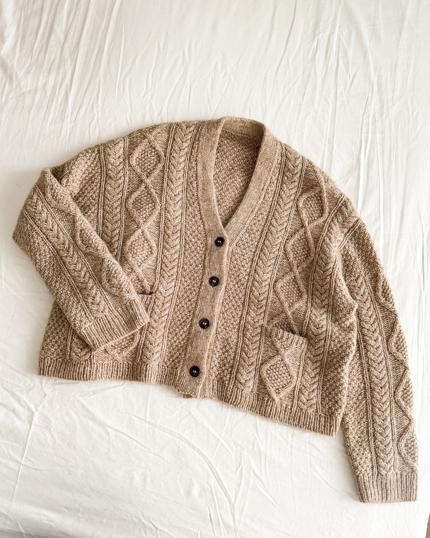 Book Club Cardigan - Sari Nordlund - Fri. 7/31