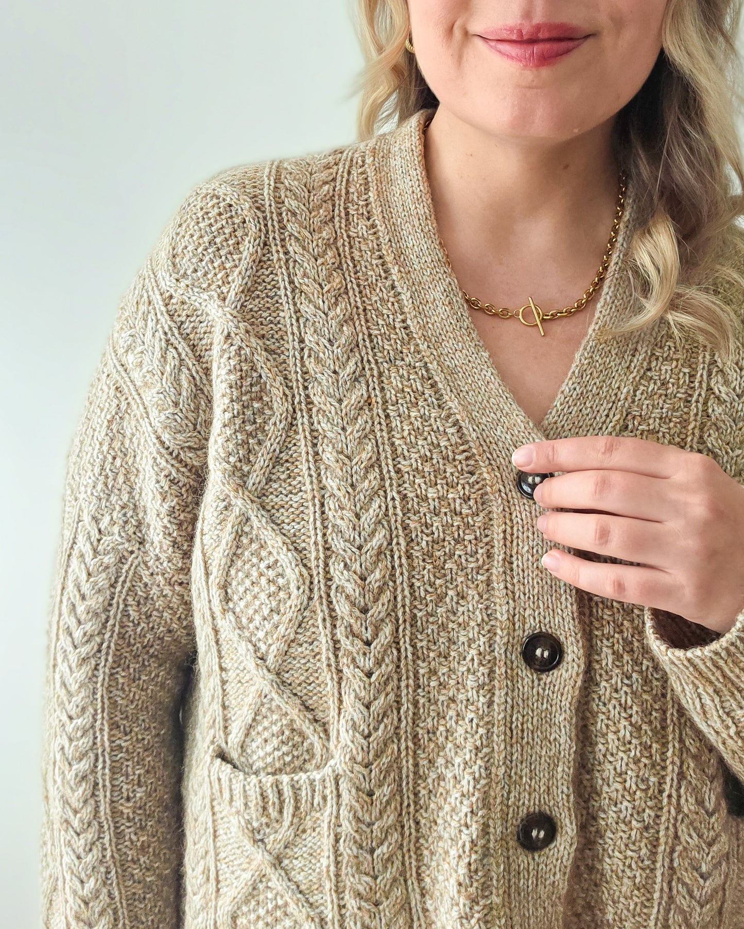 Book Club Cardigan - Sari Nordlund - Fri. 7/31