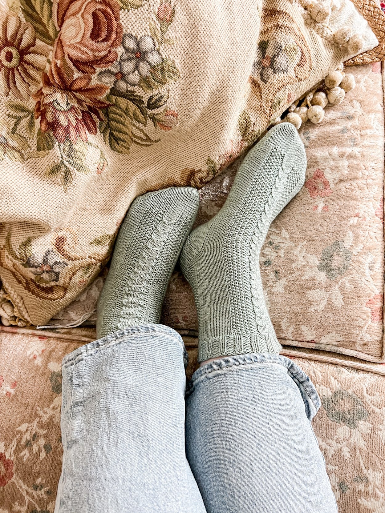 Socks That Actually Fit: Gauge, Measurements, and Modifications - Lauren Rad - Fri. 7/31